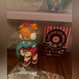 Peach Riot Series – Gigi Figure (Unboxed, Excellent Condition)